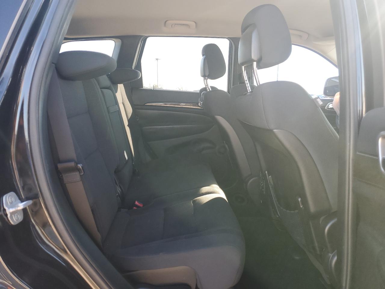 2012 Jeep Grand Cherokee - Image 12