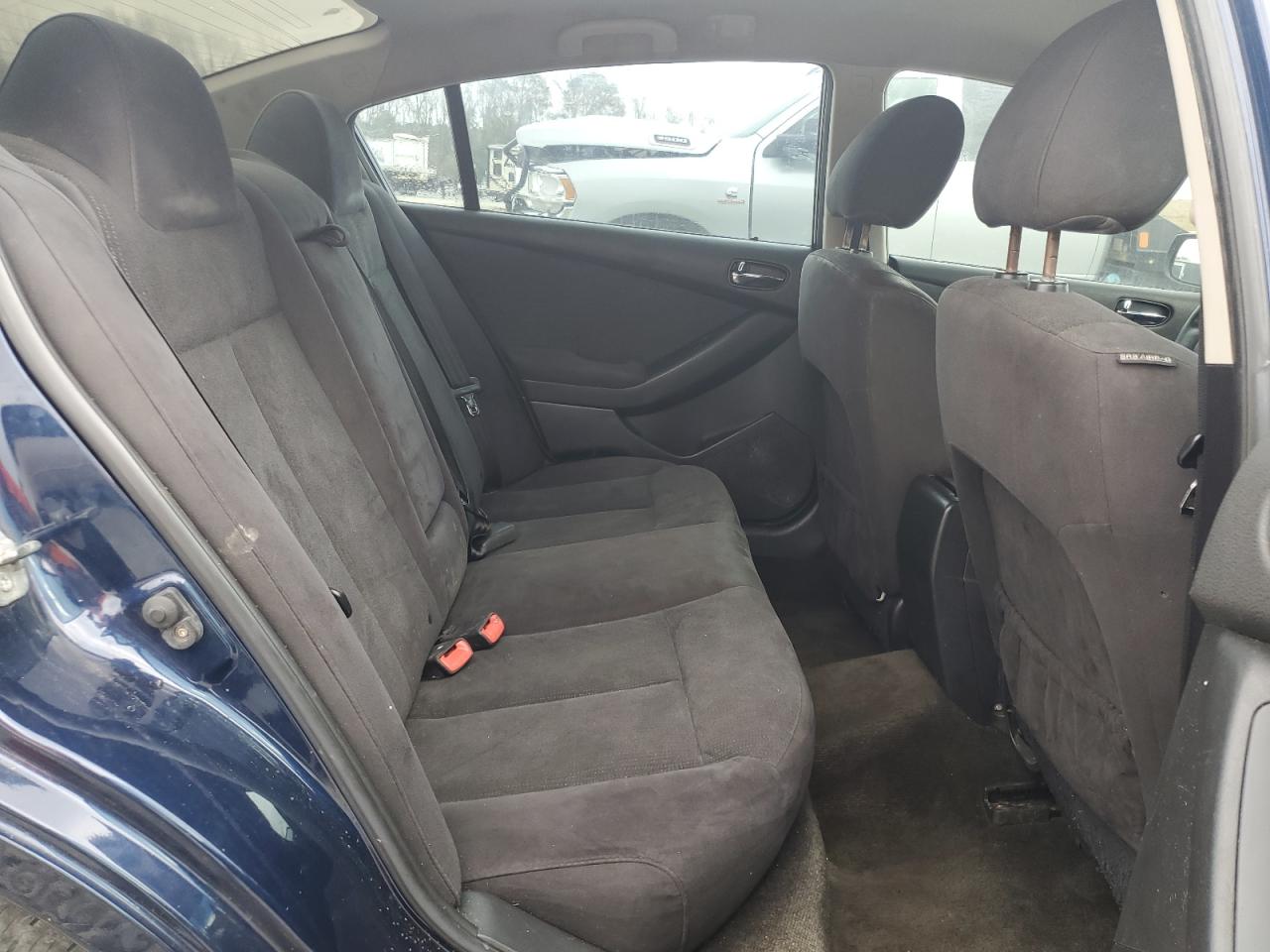 2011 Nissan Altima - Image 10