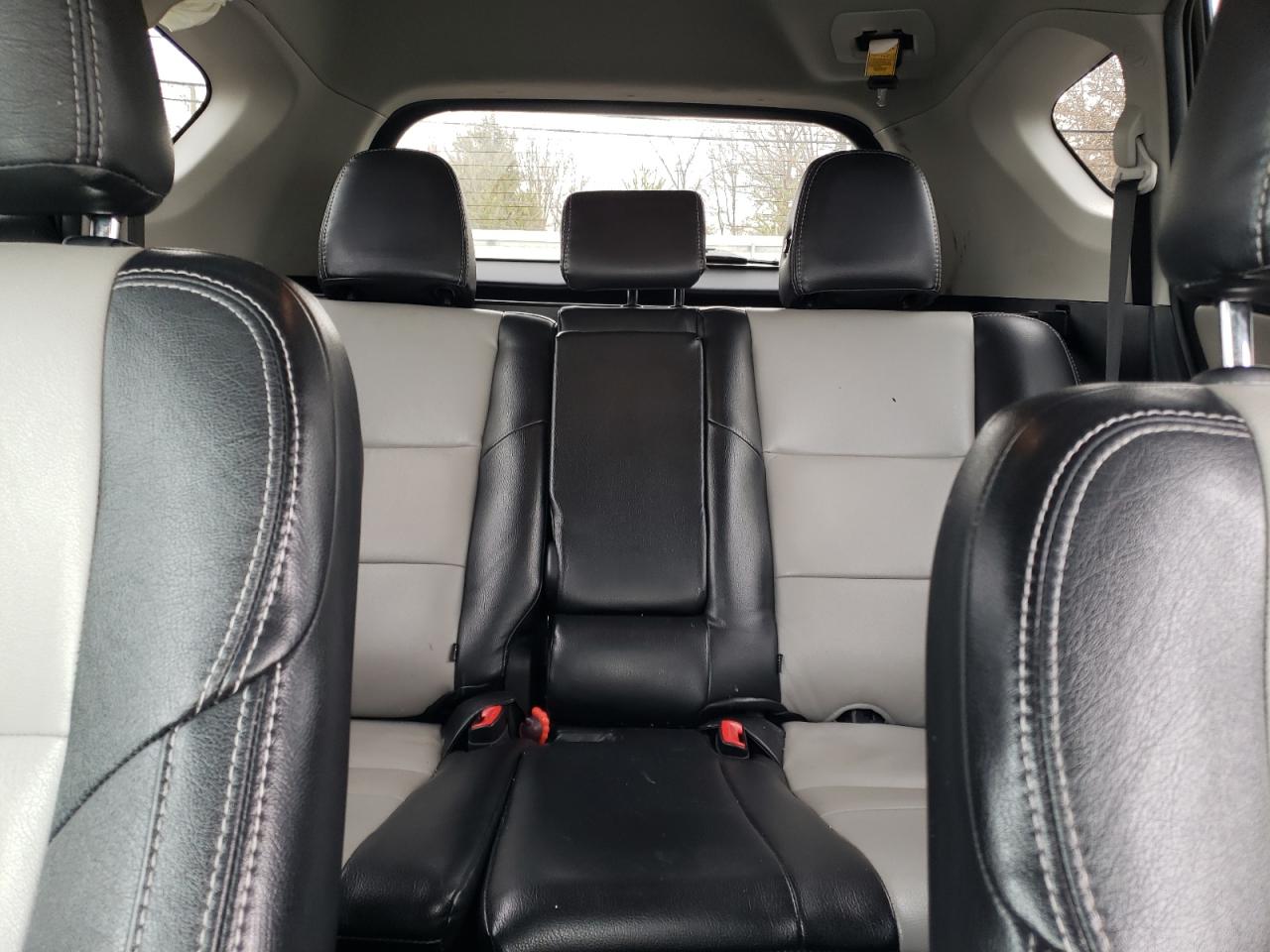 2013 Toyota RAV 4 - Image 10