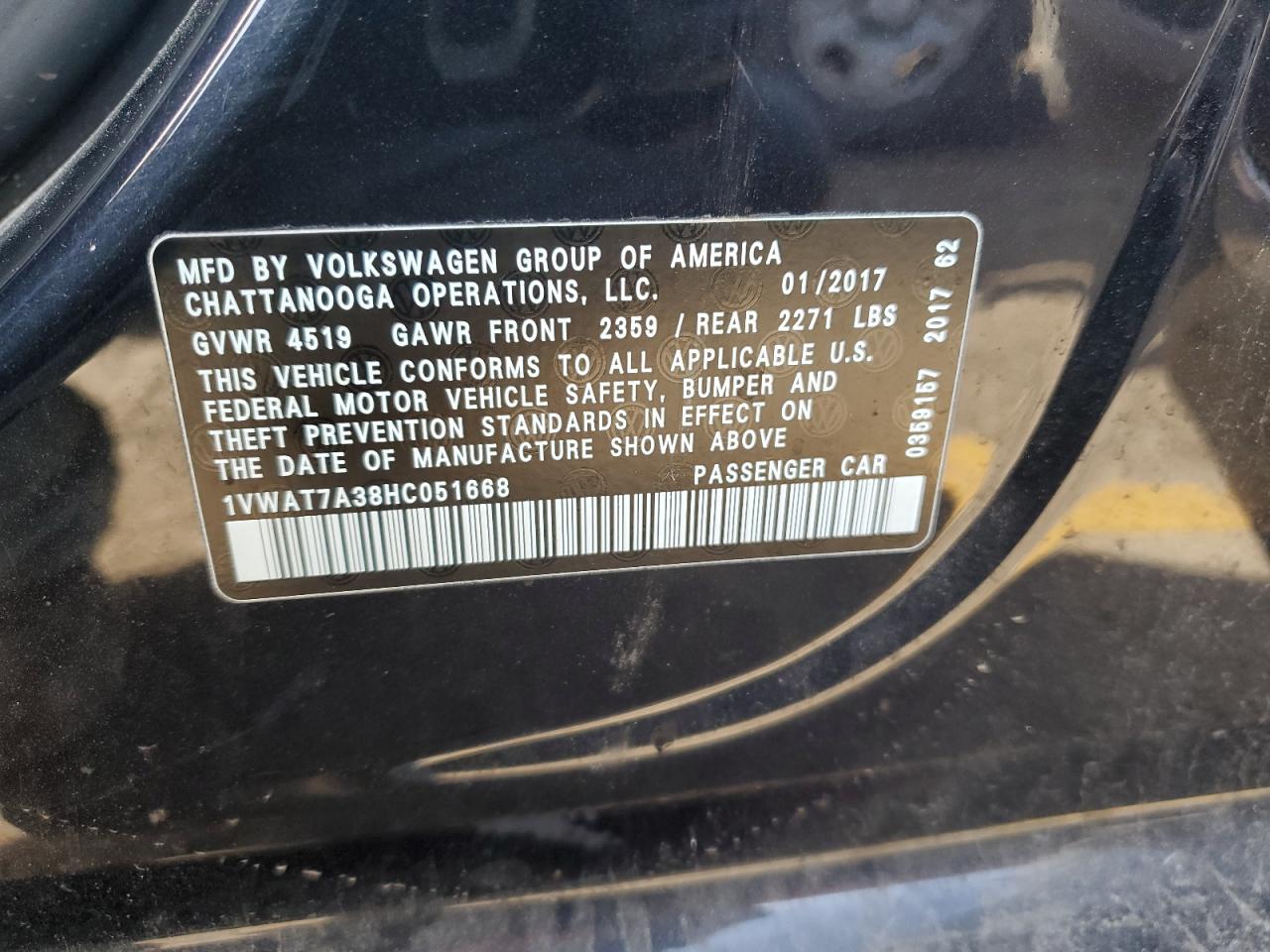 2017 Volkswagen Passat - Image 12