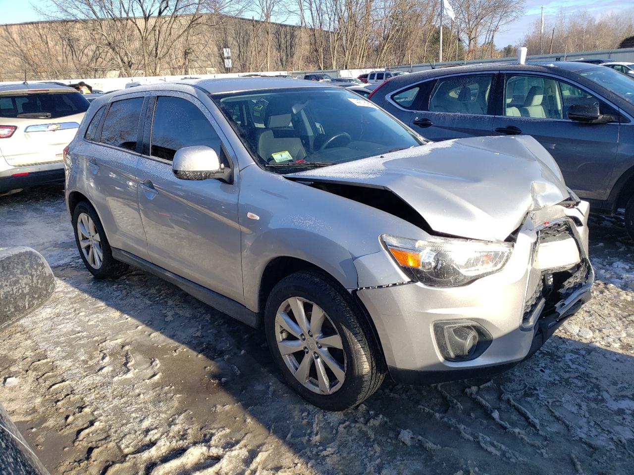 2014 Mitsubishi Outlander - Image 4