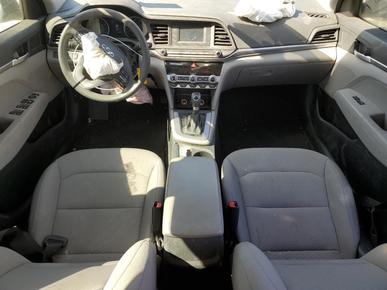 2020 Hyundai Elantra - Image 8