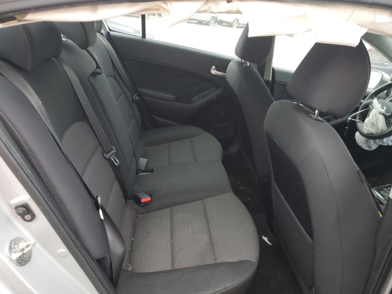 2018 Kia Forte - Image 10