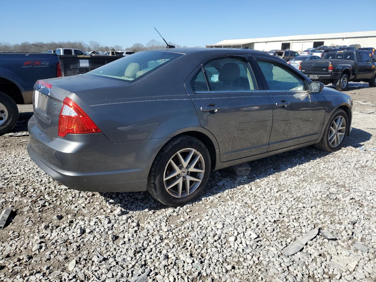 2011 Ford Fusion - Image 3
