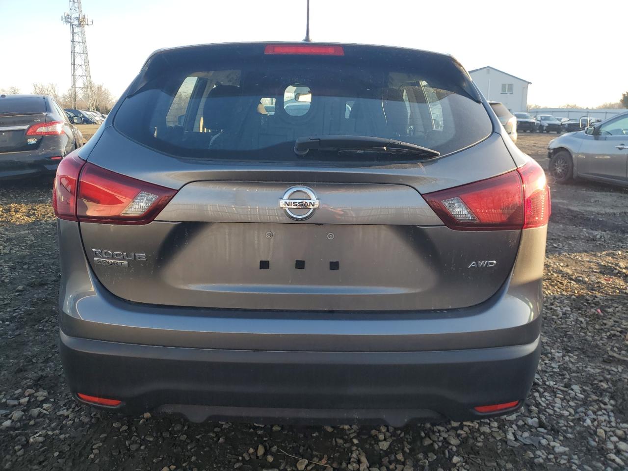 2018 Nissan Rogue - Image 6