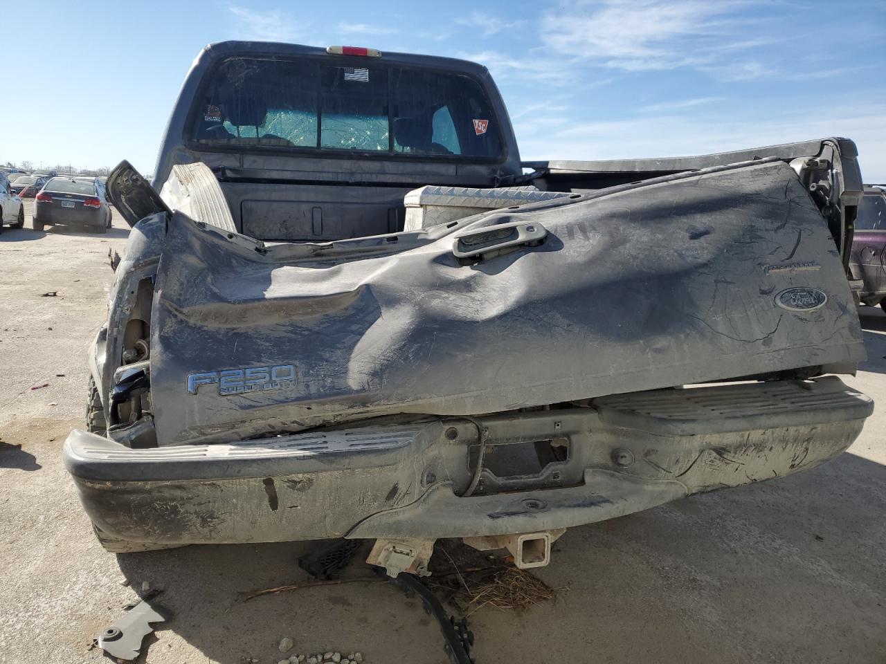 2004 Ford F250 - Image 6