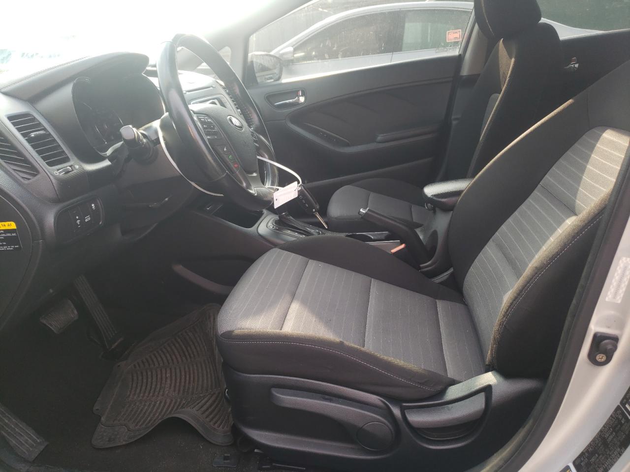 2014 Kia Forte - Image 7