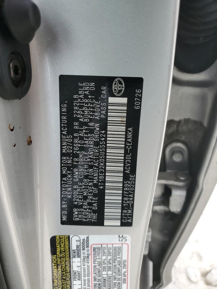 2005 Toyota Camry - Image 12