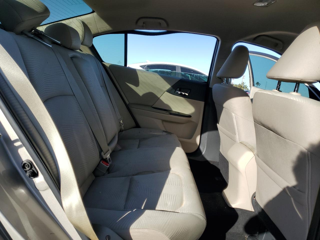 1HGCR2F38GA207645 HONDA ACCORD 2016