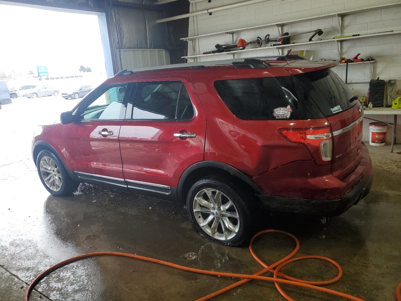2014 Ford Explorer - Image 2