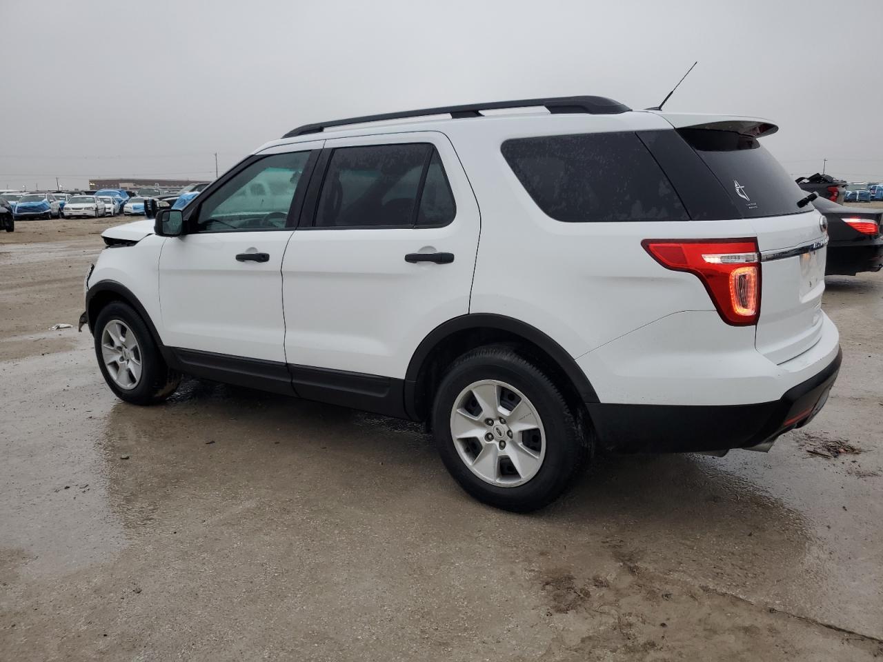 2014 Ford Explorer - Image 2