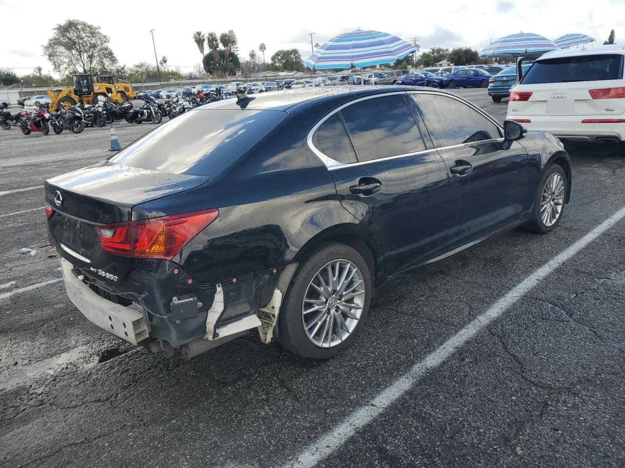 2014 Lexus GS - Image 3