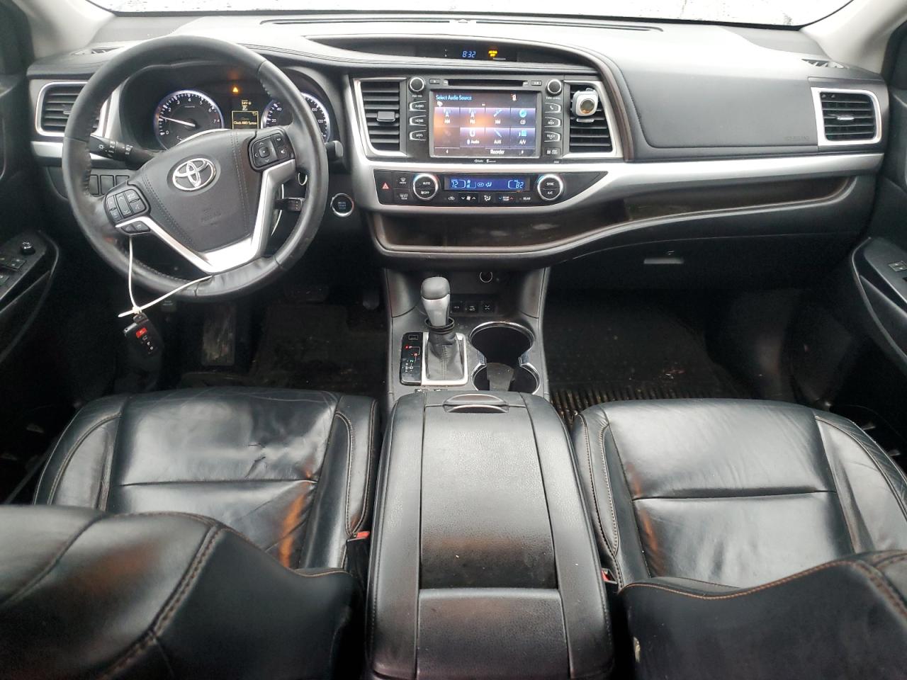 2015 Toyota Highlander - Image 8