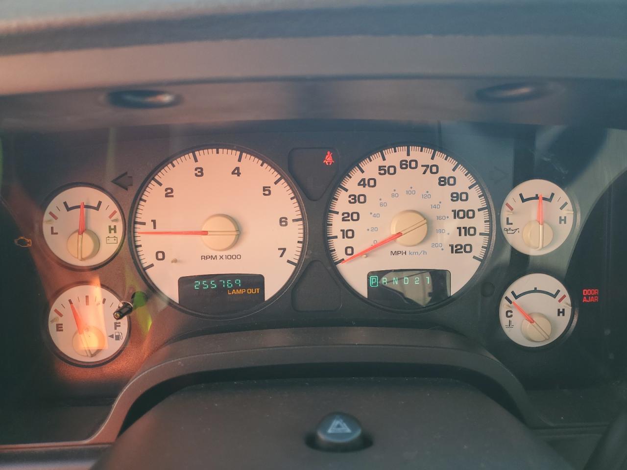 2005 Dodge RAM - Image 9