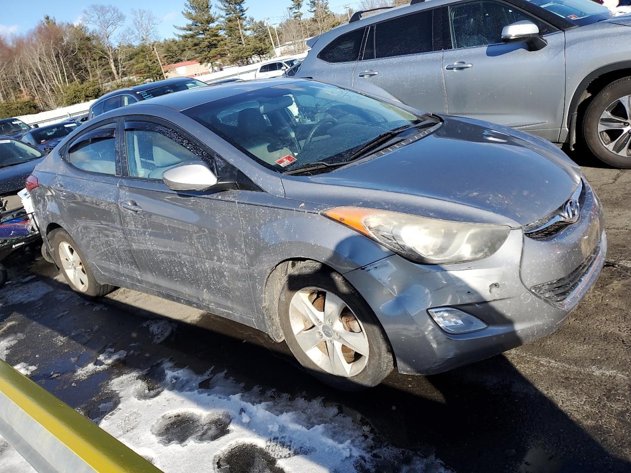 2013 Hyundai Elantra - Image 4