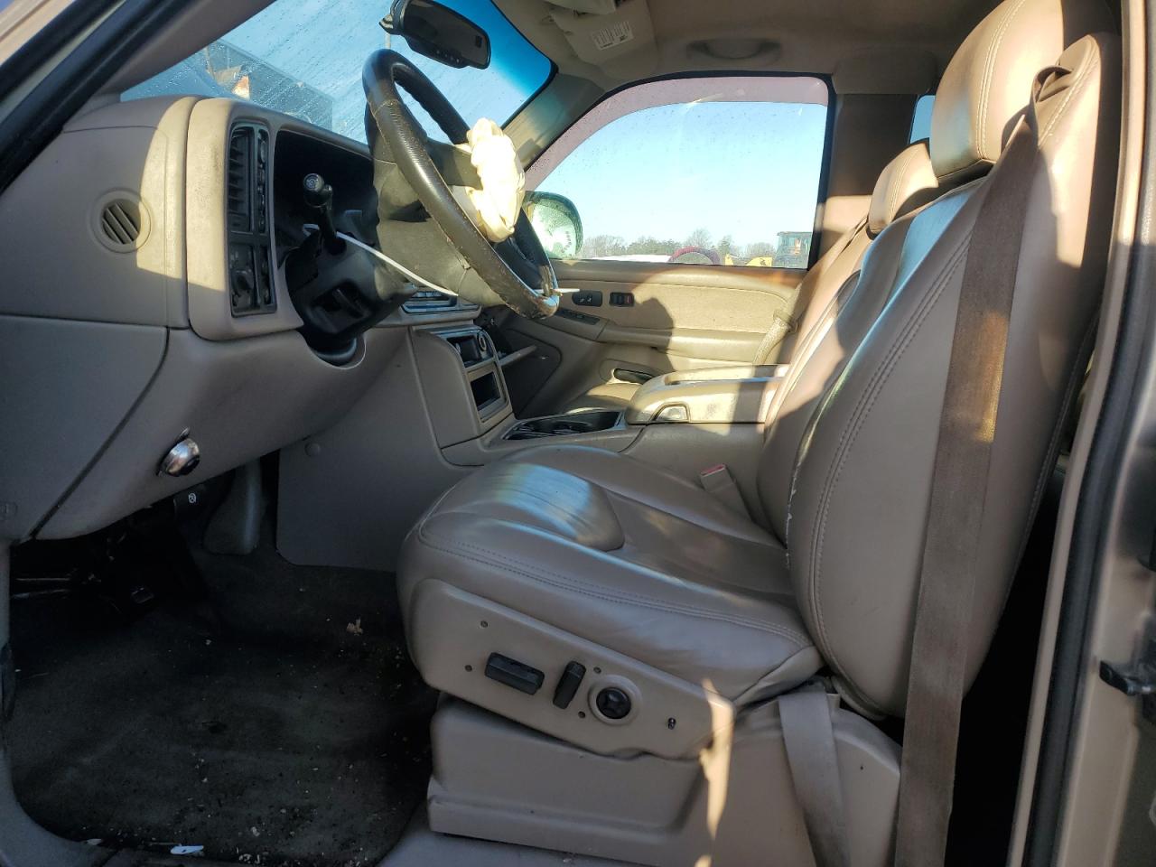 2003 Chevrolet Silverado - Image 7