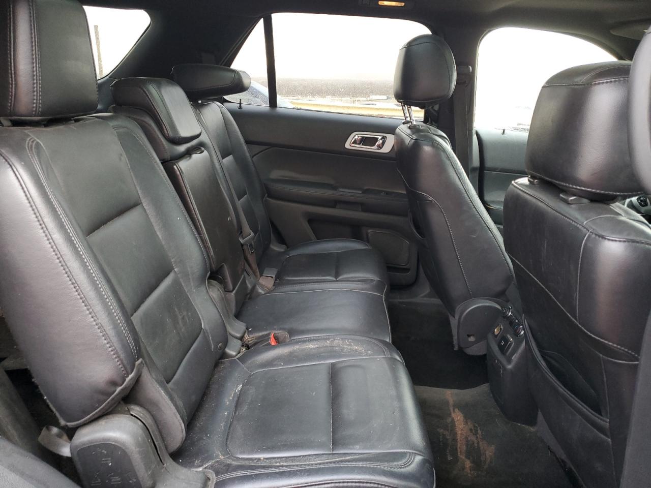 2012 Ford Explorer - Image 11