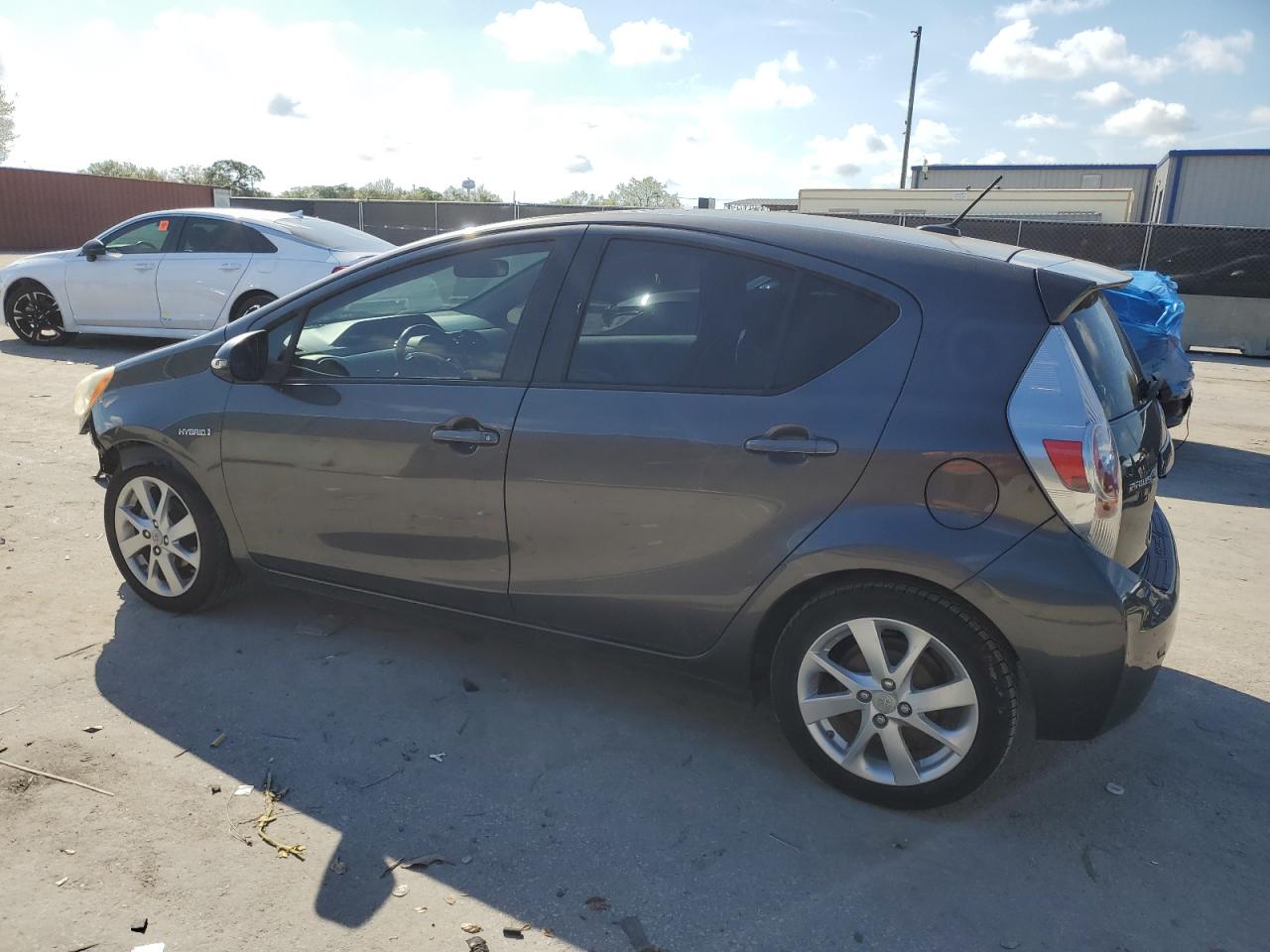 2013 Toyota Prius - Image 2