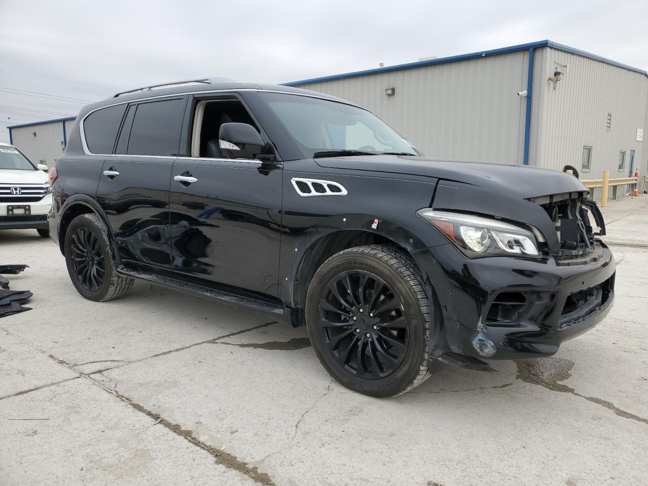 2016 Infiniti QX80 - Image 4