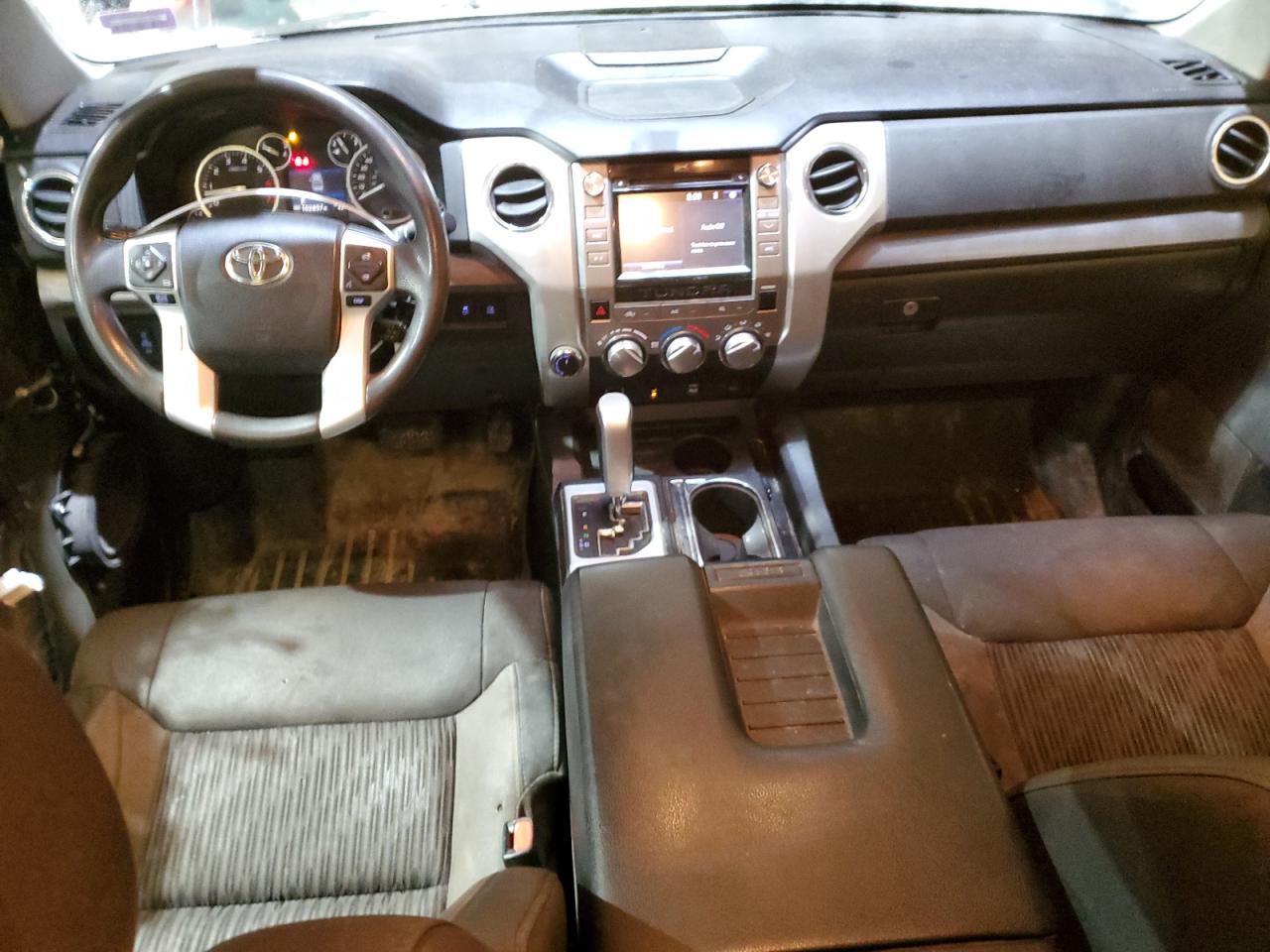 2015 Toyota Tundra - Image 8