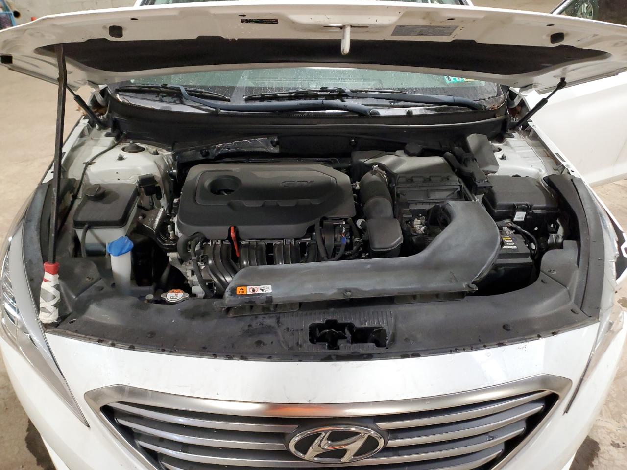 2017 Hyundai Sonata - Image 11