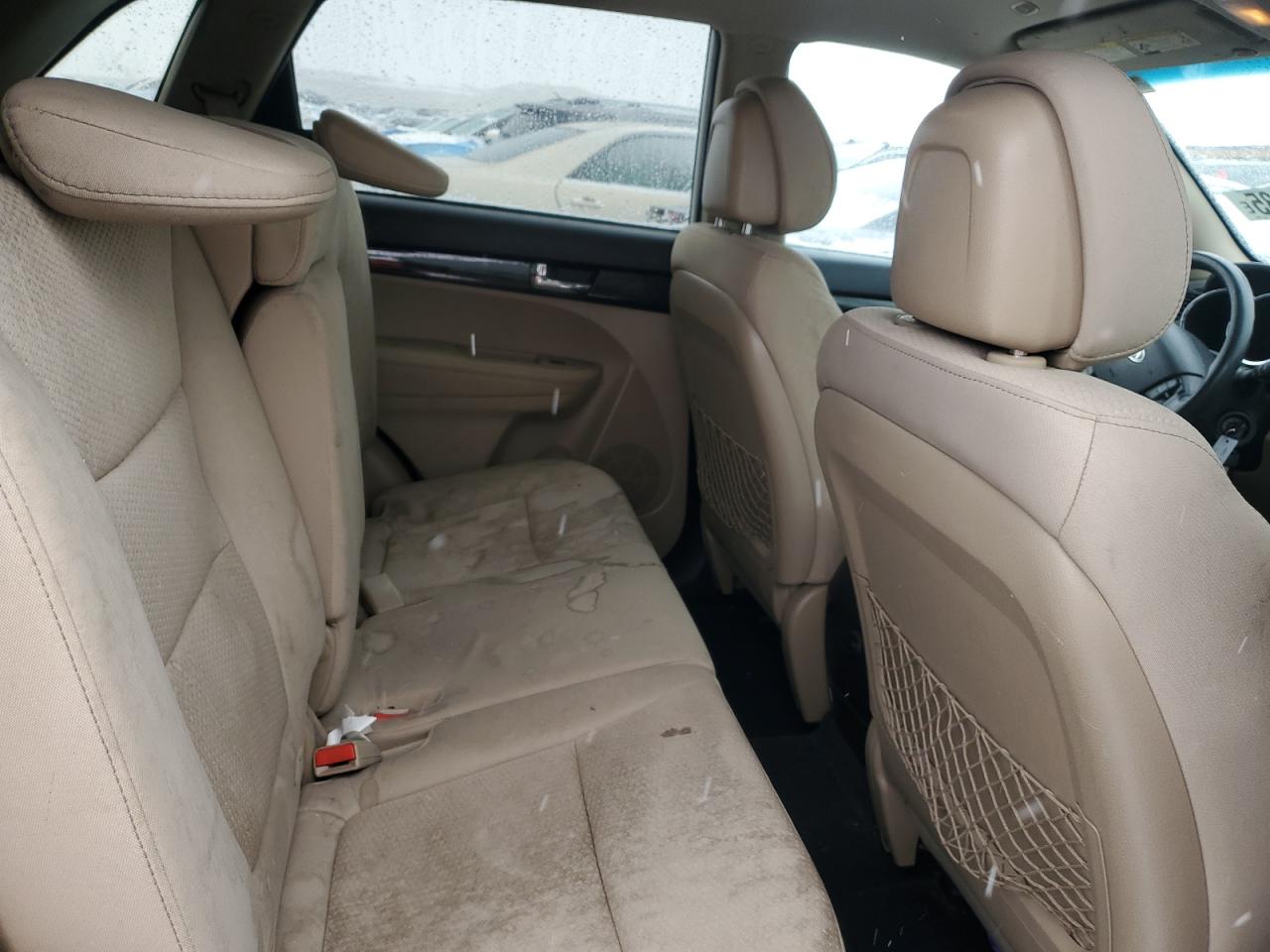 2012 Kia Sorento - Image 11