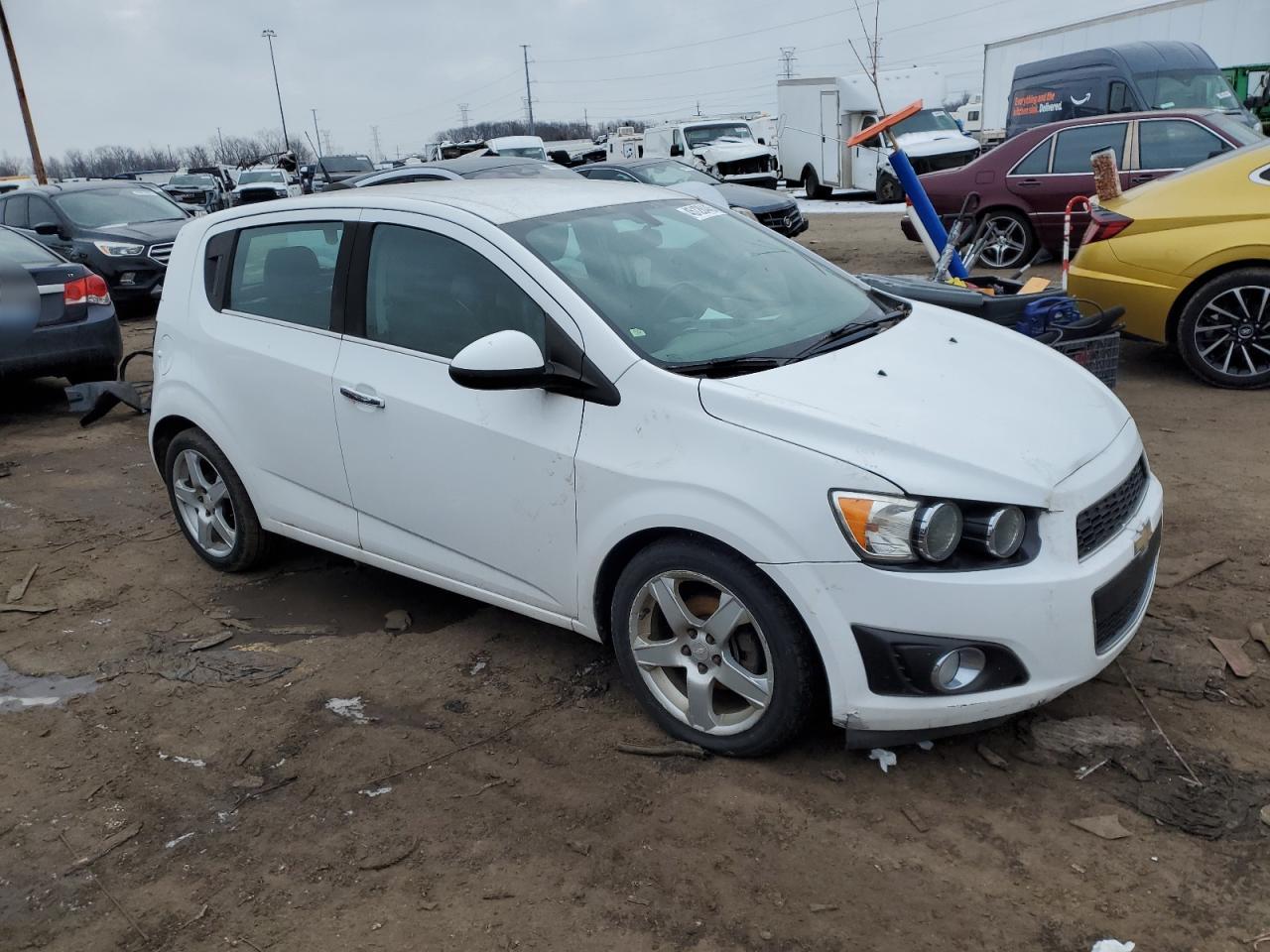 2015 Chevrolet Sonic - Image 4