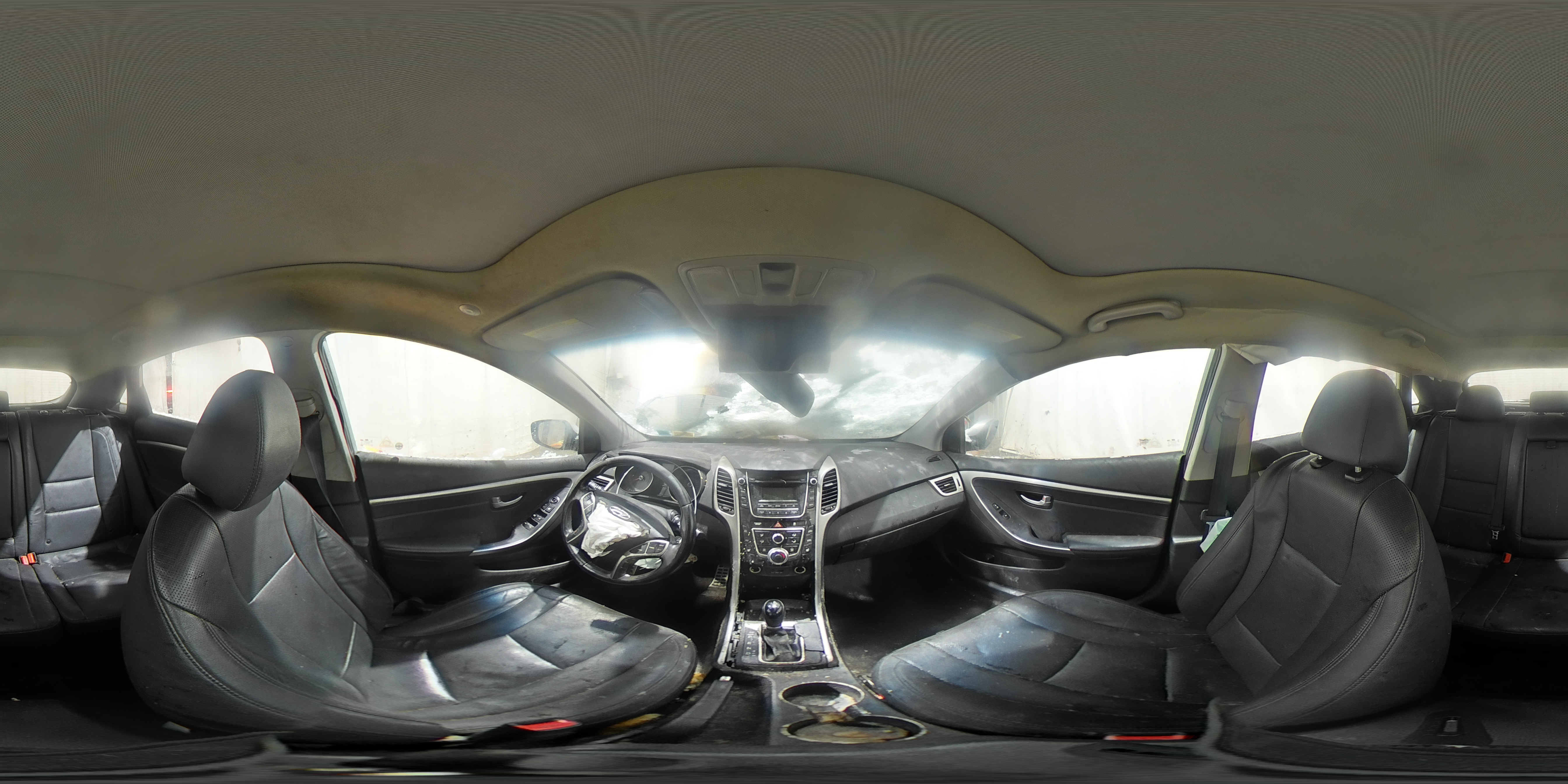 2013 Hyundai Elantra - Image 13