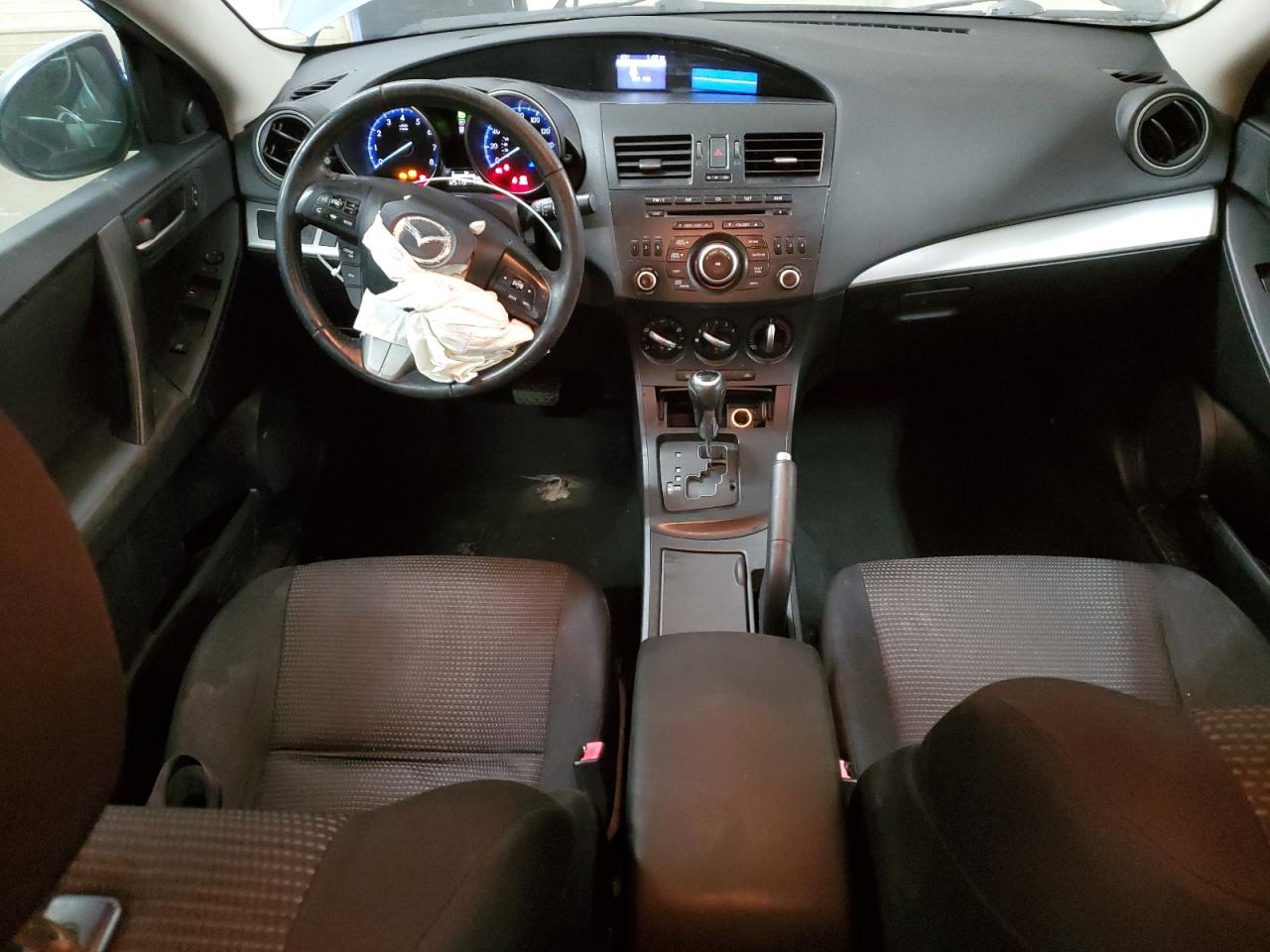 2012 Mazda 3 - Image 8
