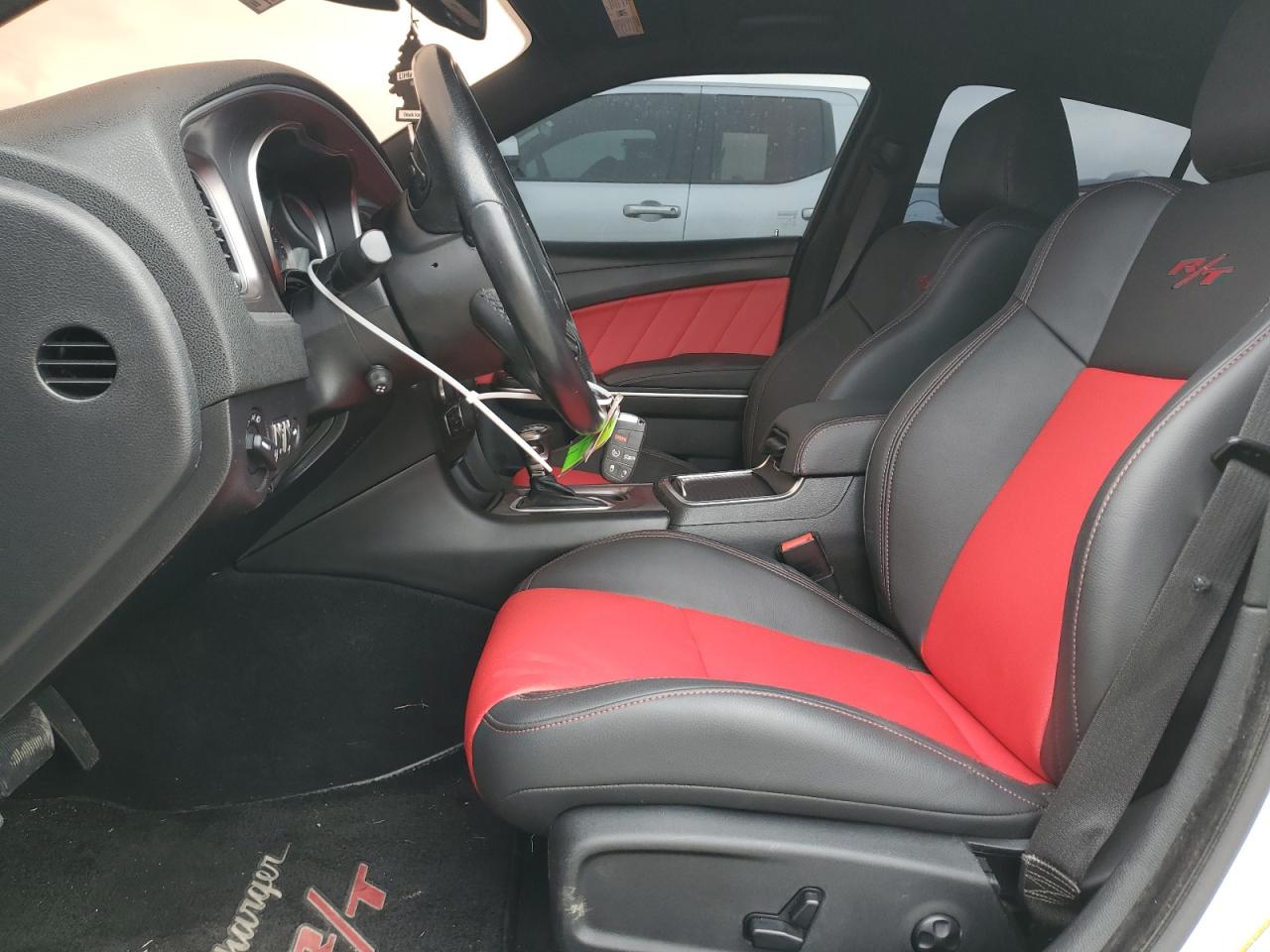 2019 Dodge Charger - Image 7