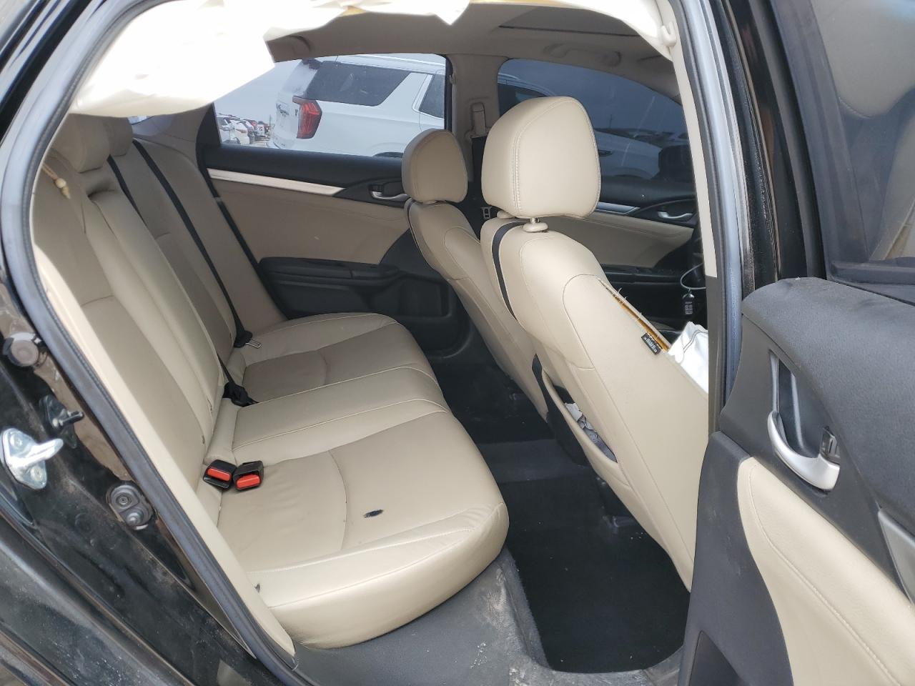 2018 Honda Civic - Image 10