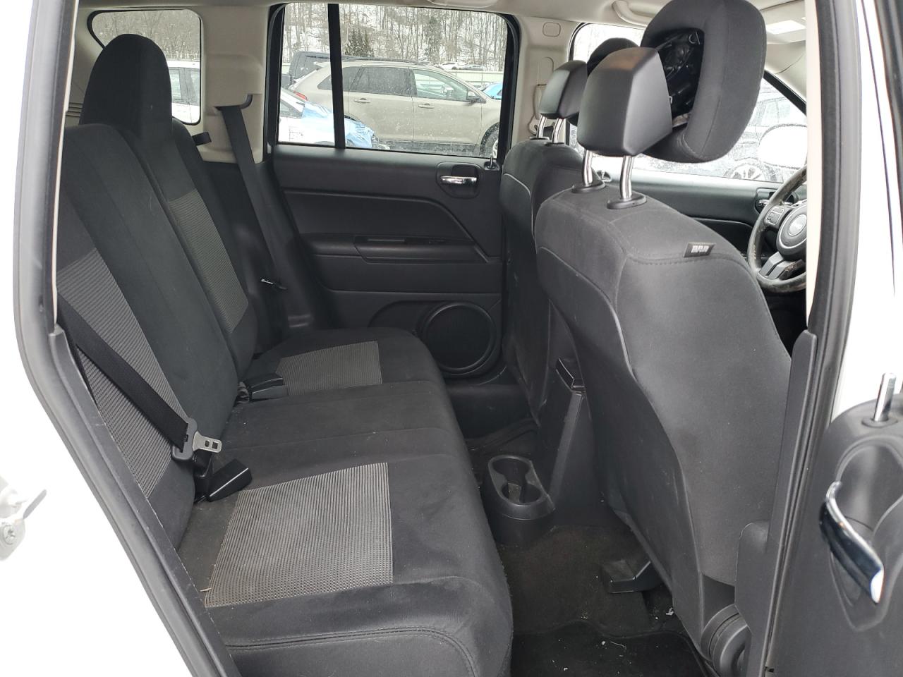 2014 Jeep Compass - Image 11