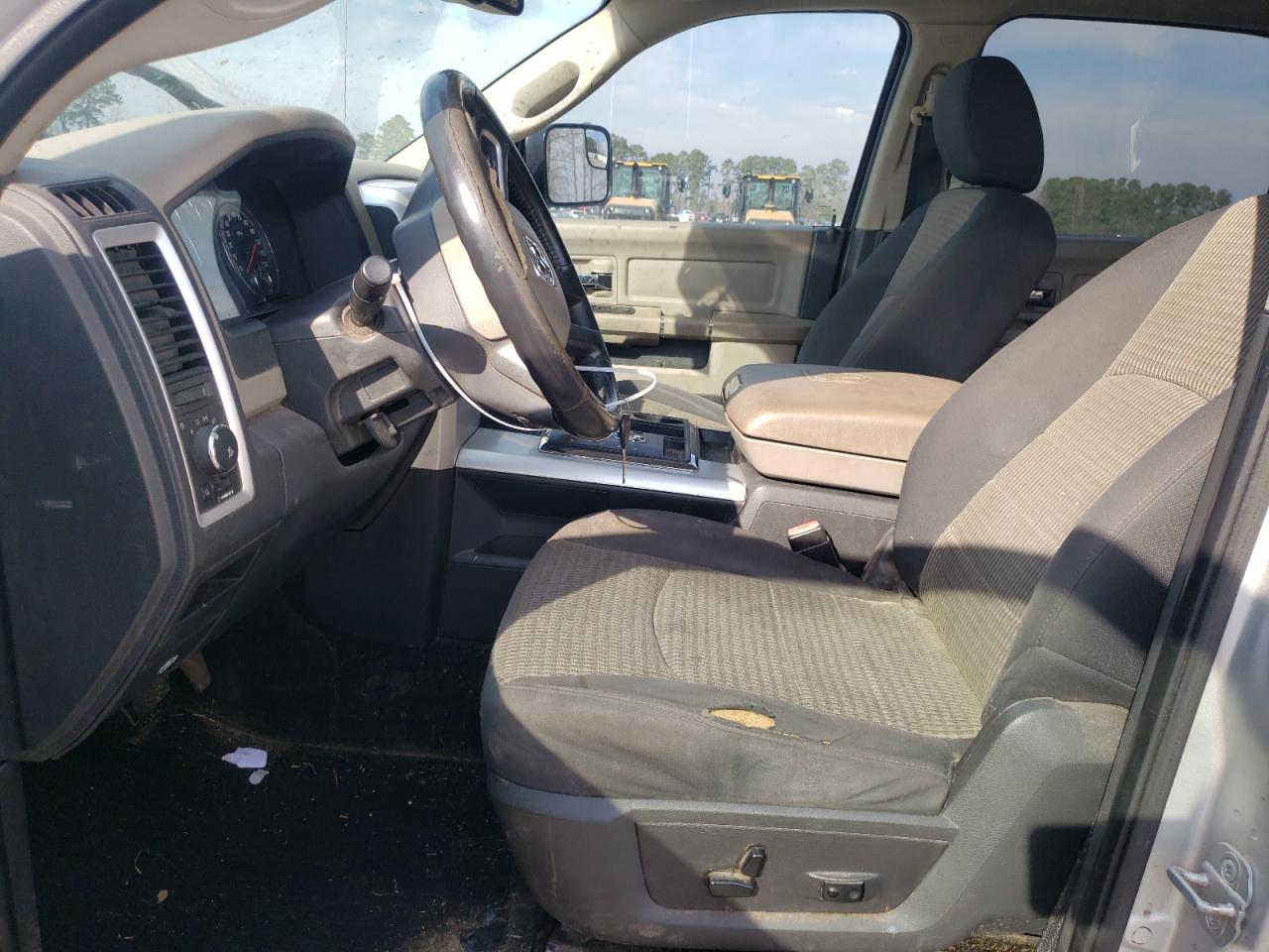 2010 Dodge RAM - Image 7