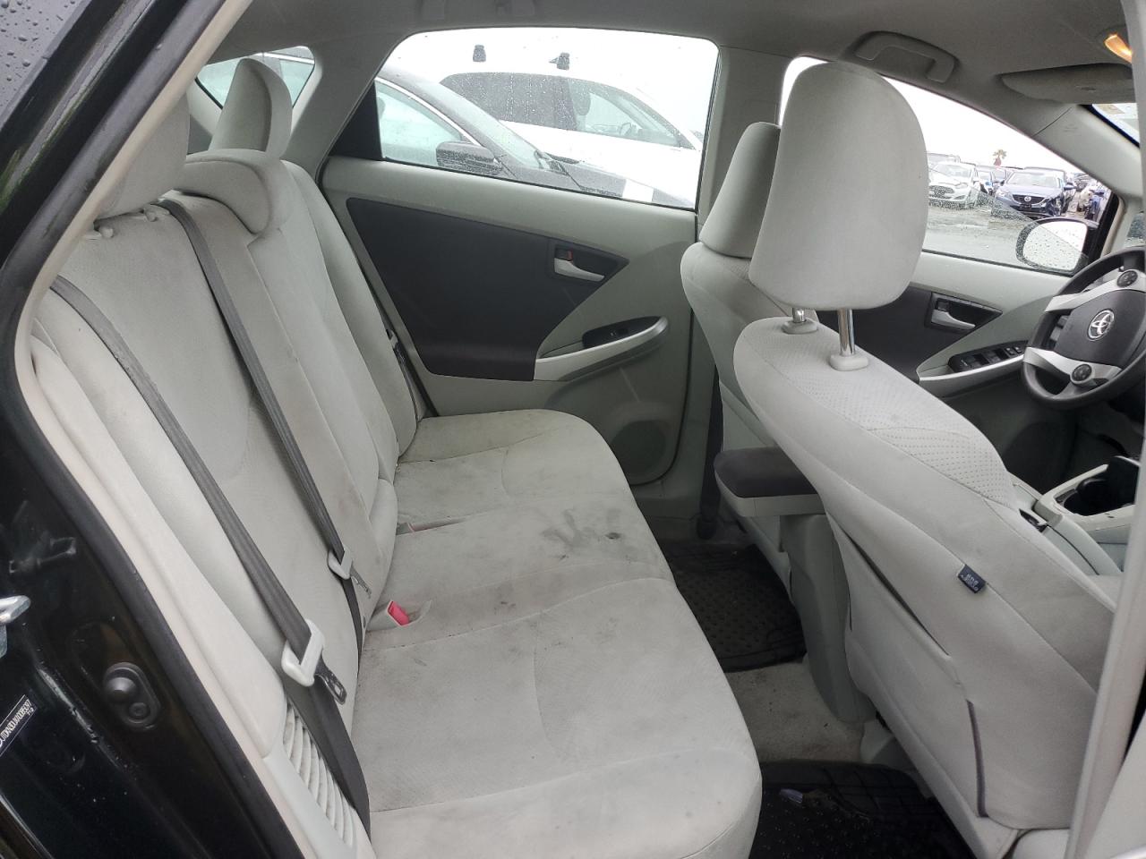 2010 Toyota Prius - Image 10