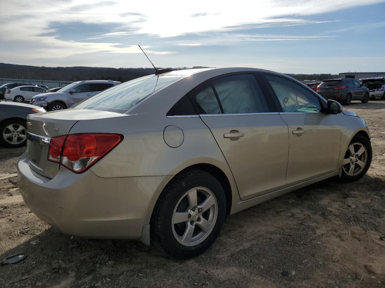 2016 Chevrolet Cruze - Image 3