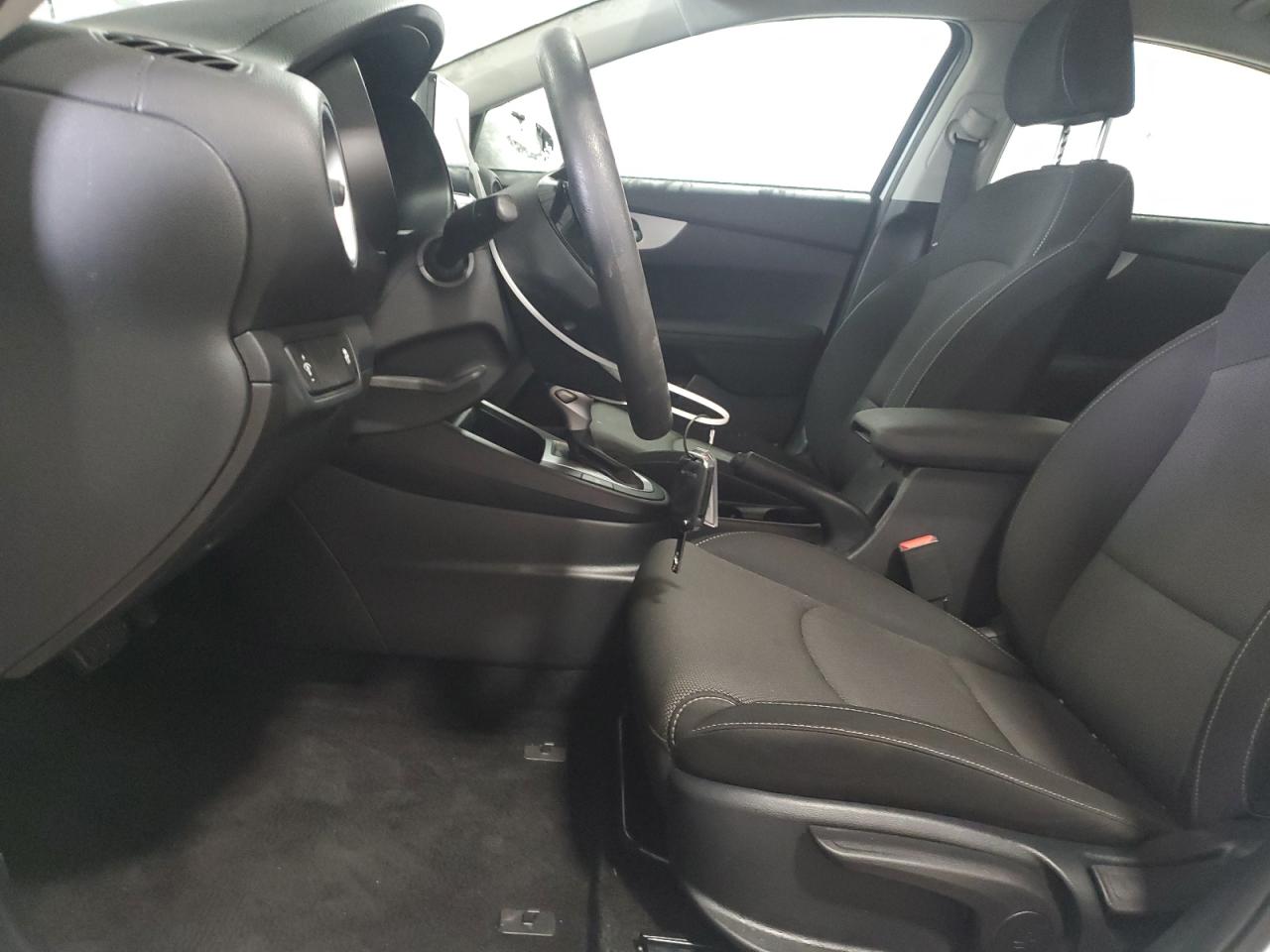 2024 Kia Forte - Image 7