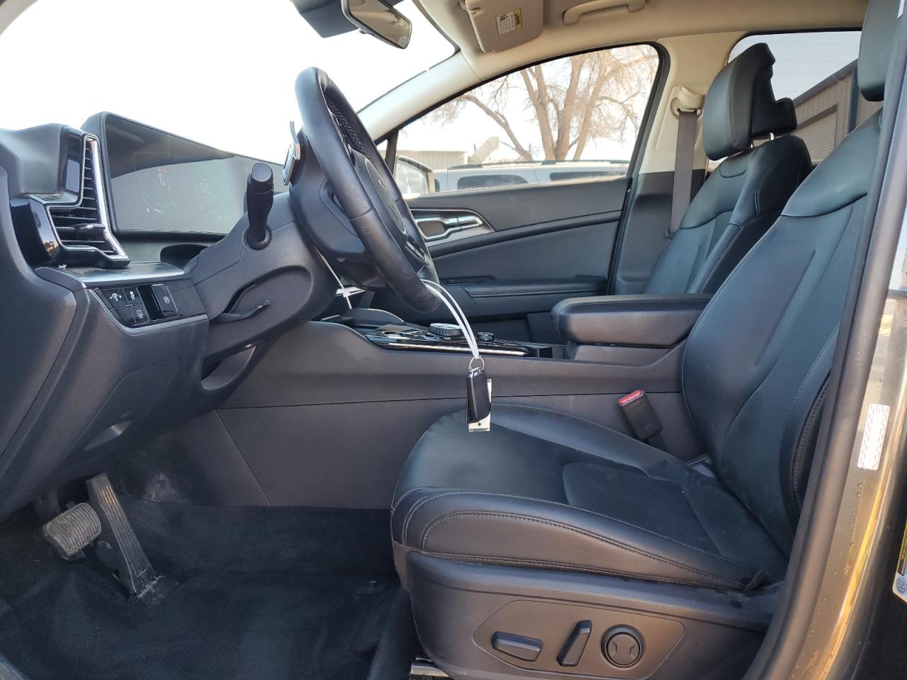2023 Kia Sportage - Image 7