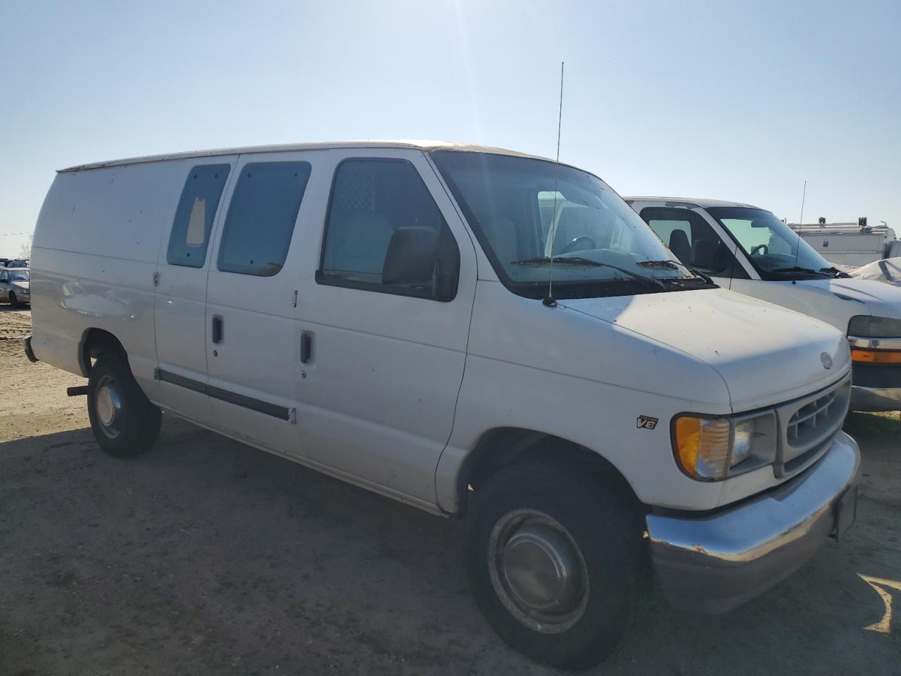 1998 Ford Econoline - Image 4