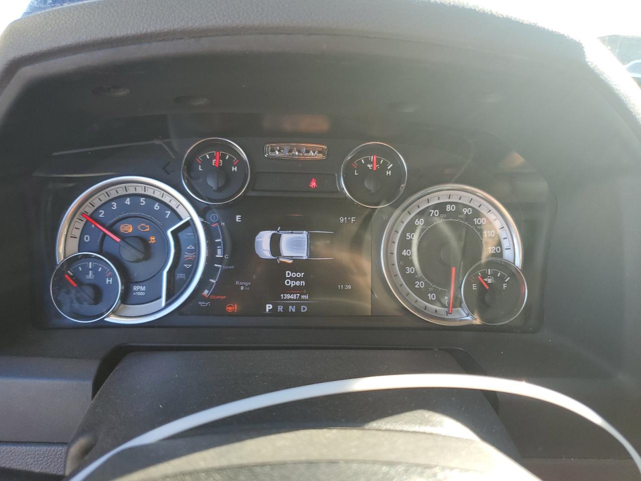 2017 RAM 1500 - Image 9