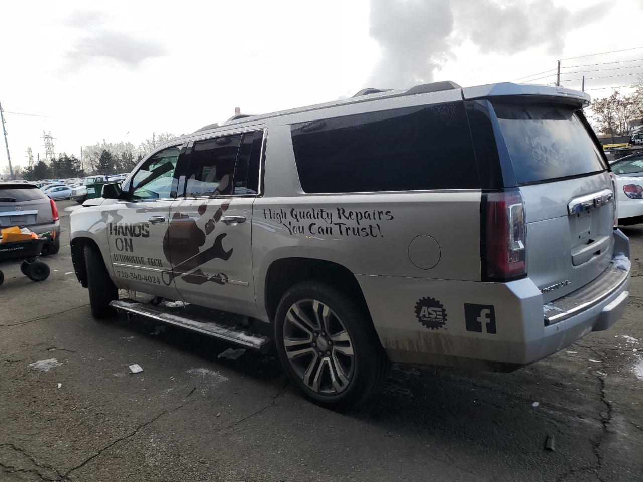 2018 GMC Yukon - Image 2