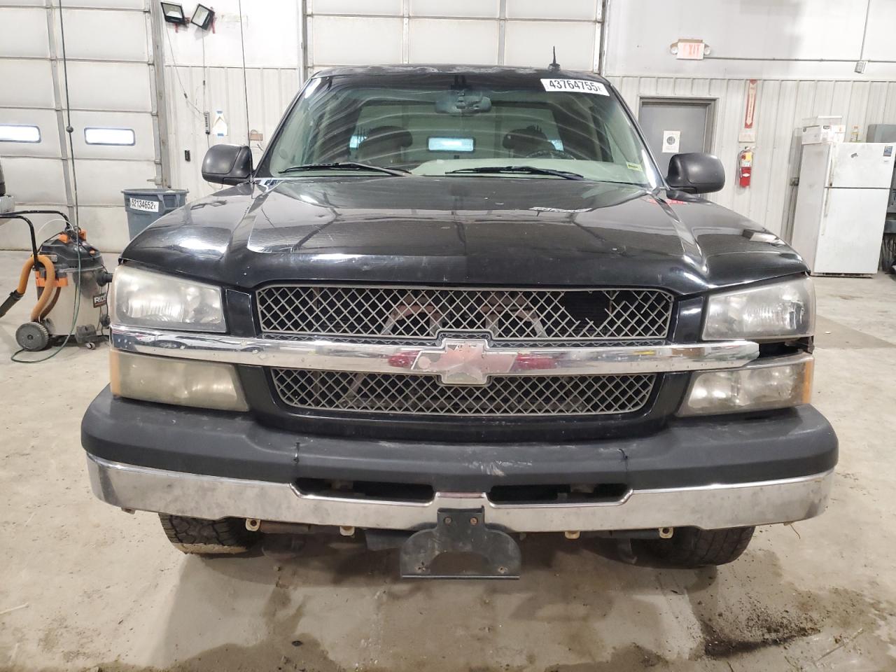 2003 Chevrolet Silverado - Image 5