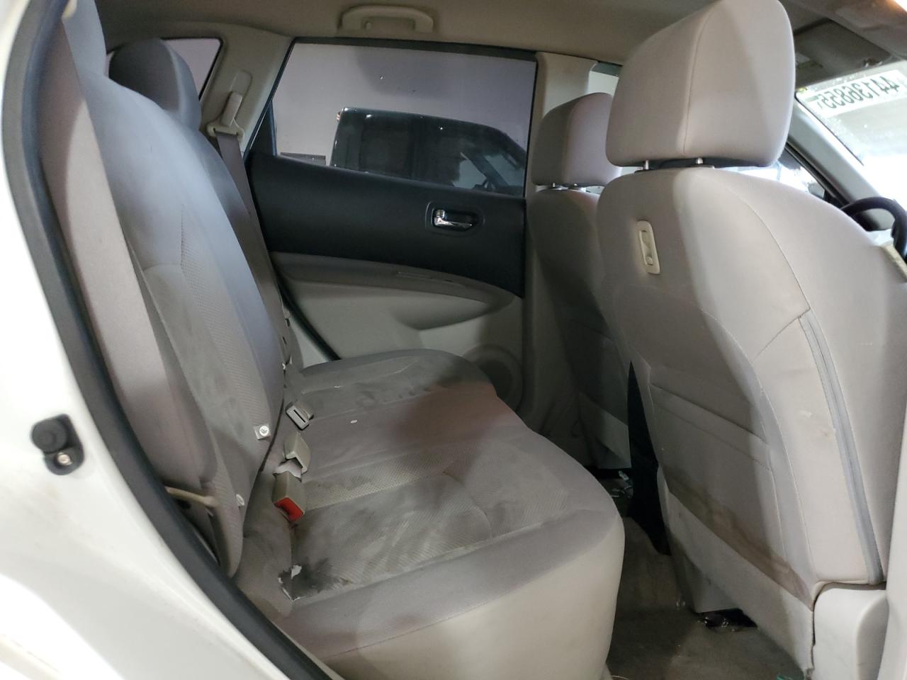 2014 Nissan Rogue - Image 11