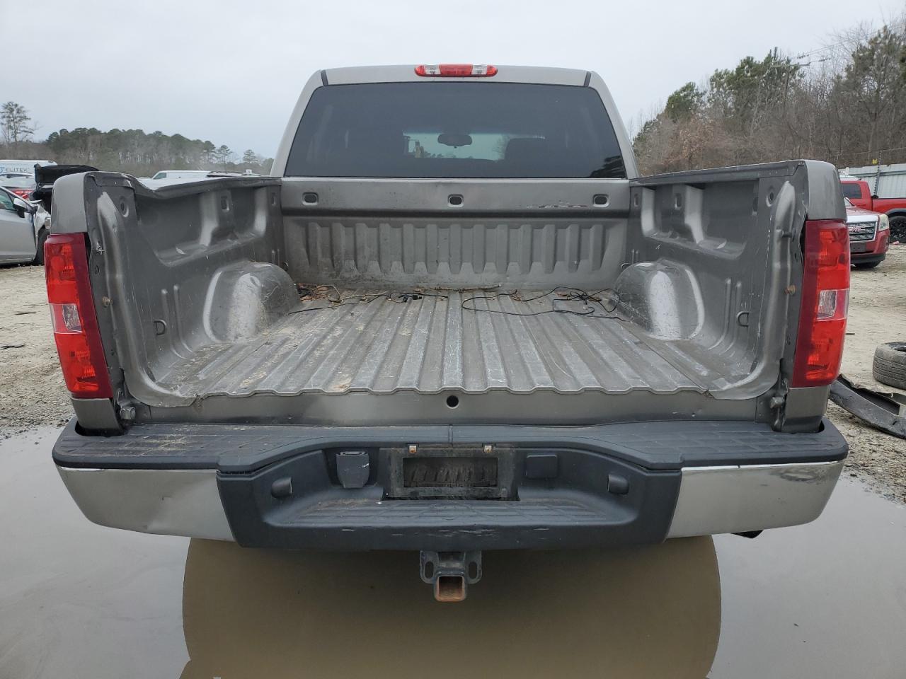 2013 Chevrolet Silverado - Image 6