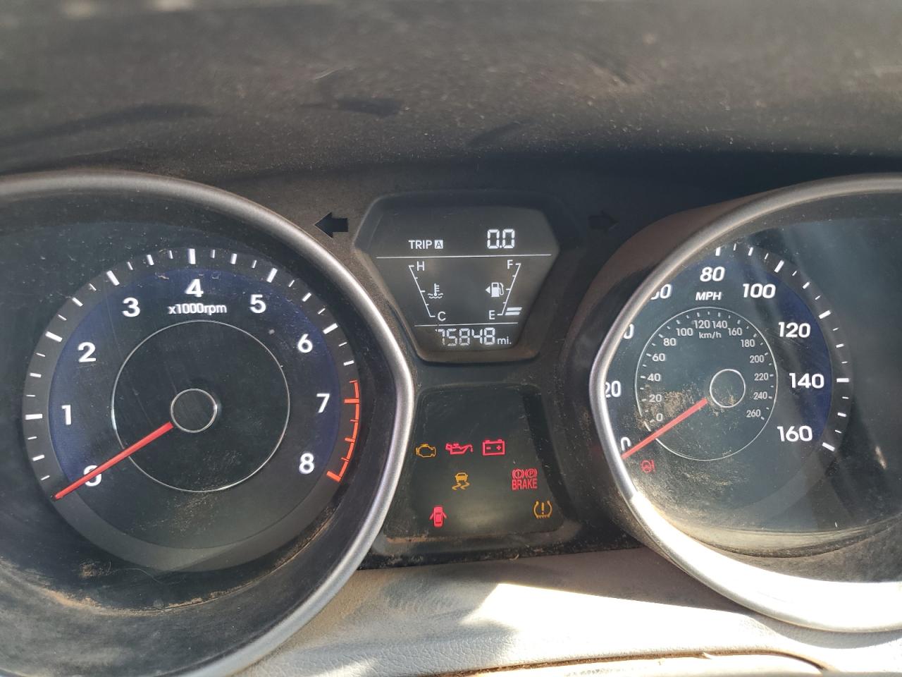 2016 Hyundai Elantra - Image 9