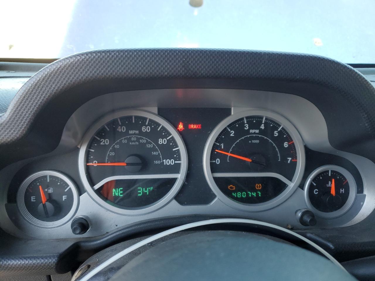 2010 Jeep Wrangler - Image 9