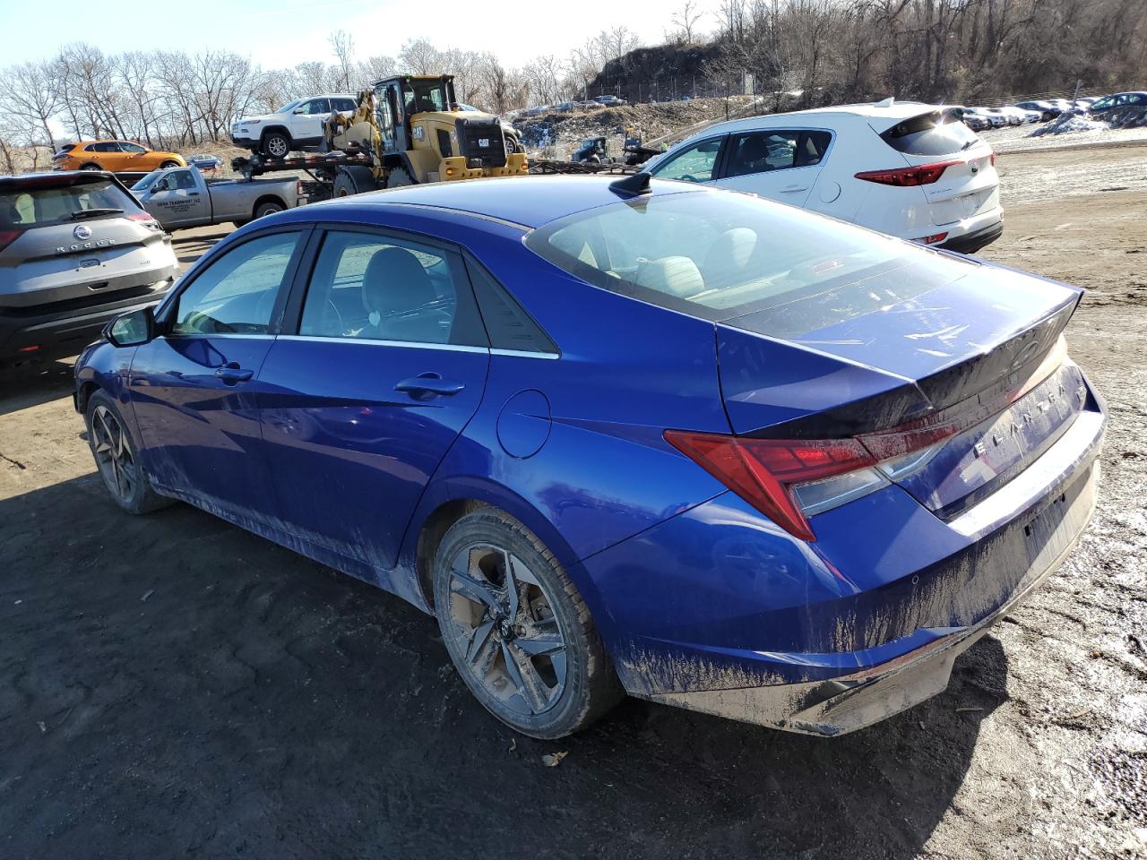 2023 Hyundai Elantra - Image 2