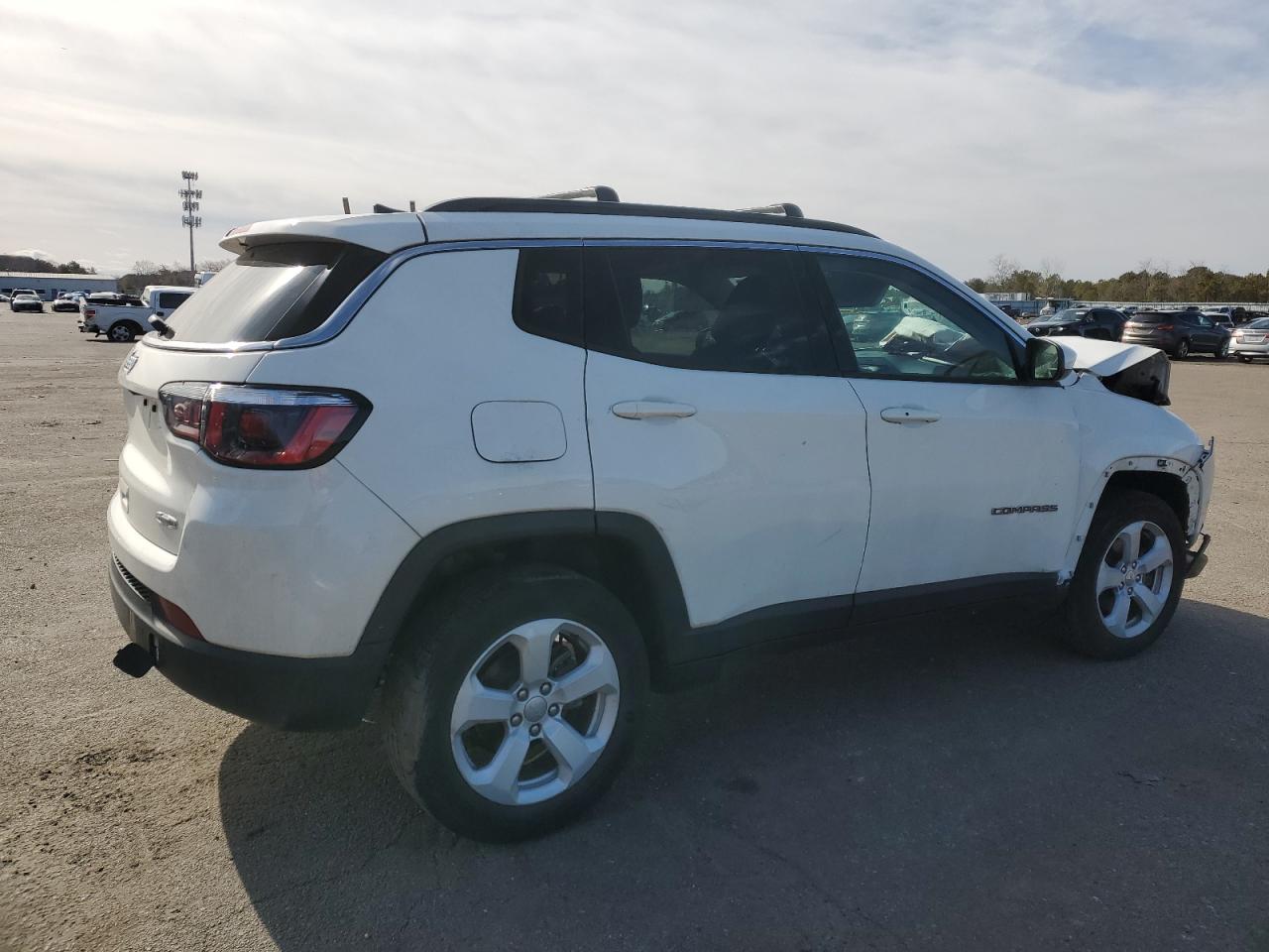 2018 Jeep Compass - Image 3