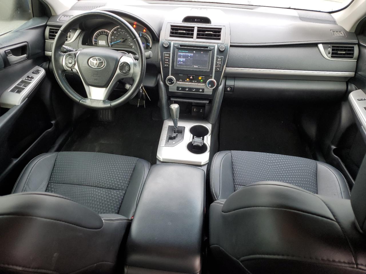 2014 Toyota Camry - Image 8