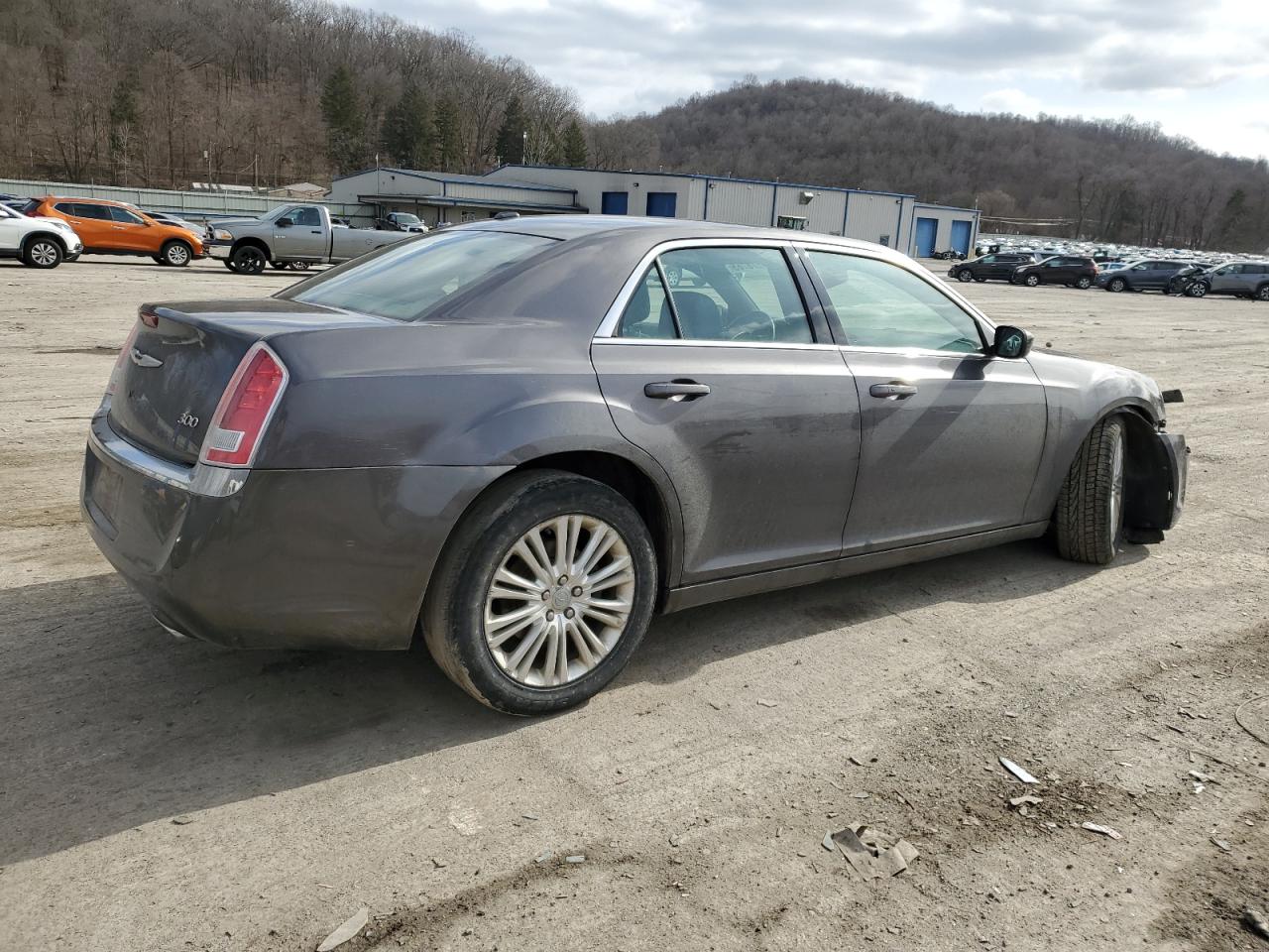 2014 Chrysler 300 - Image 3