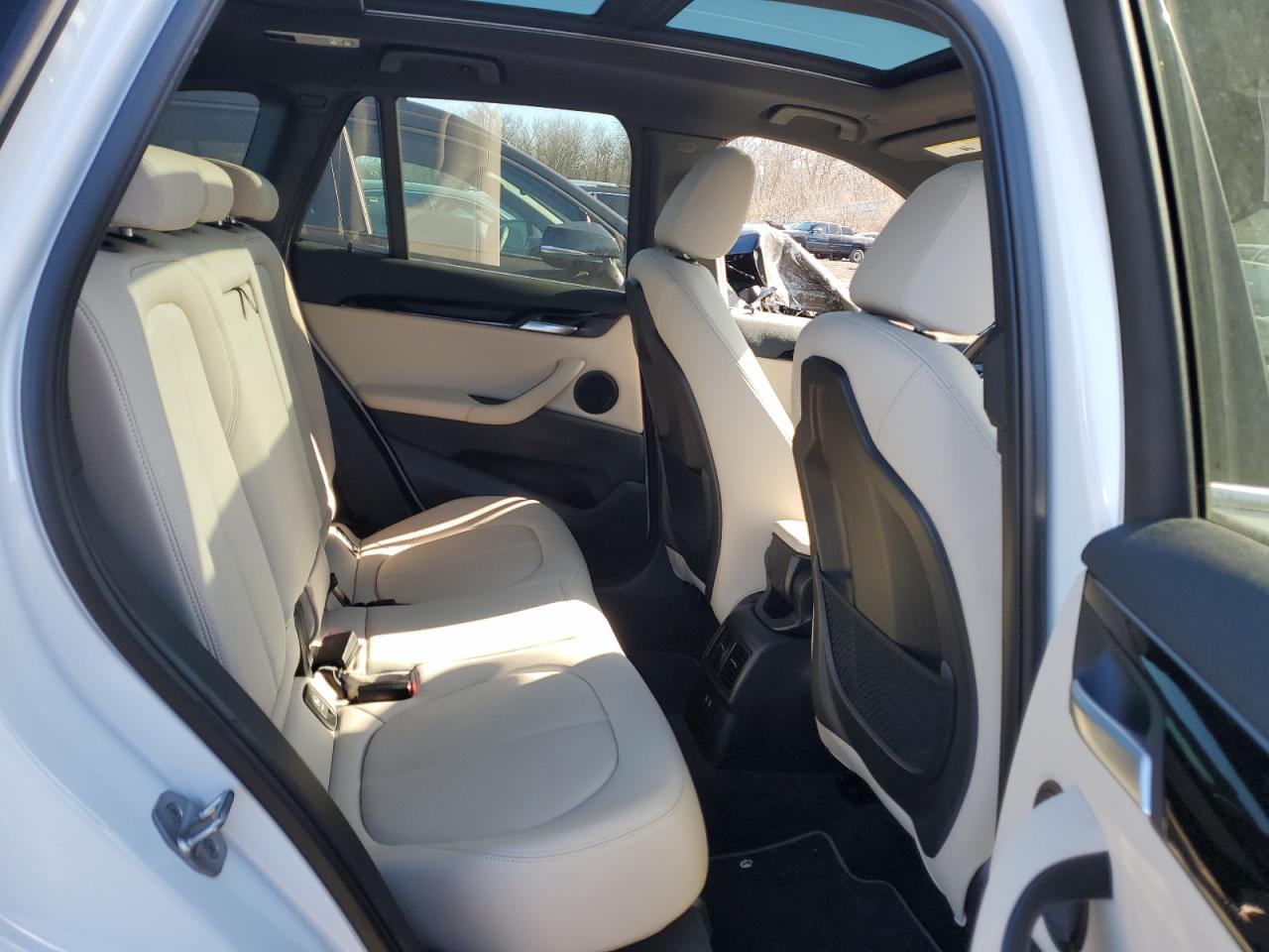 2022 BMW X1 - Image 11